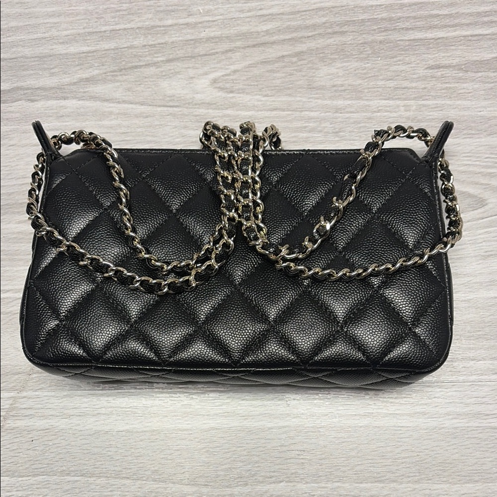 Elegant Black Quilted Chain Bag